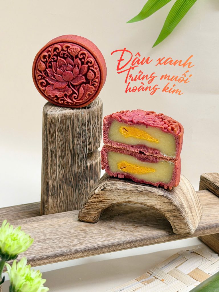 Bánh Trung thu Baki – Đậu xanh trứng muối hoàng kim